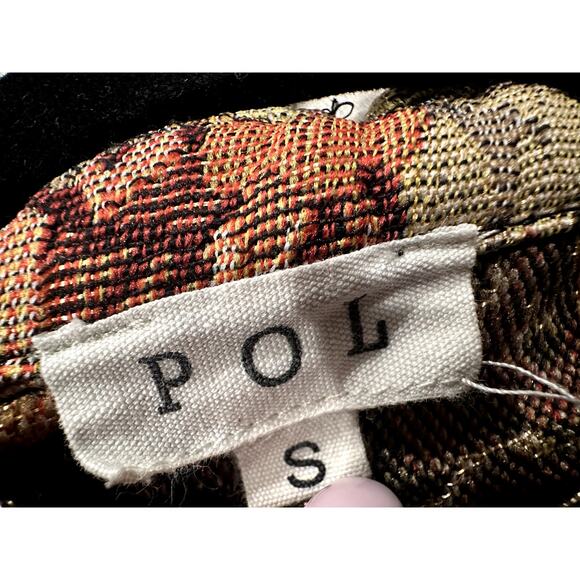 POL – Mixed-Media Floral Patch Button-Down Shirt – Small - Picture 2 of 4